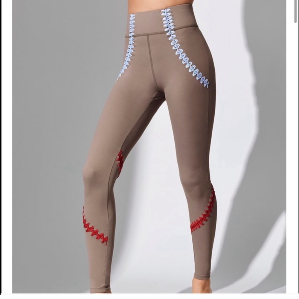 Carbon38 La Plage Crochet Stitching Leggings Tan Size XS - Picture 2 of 12